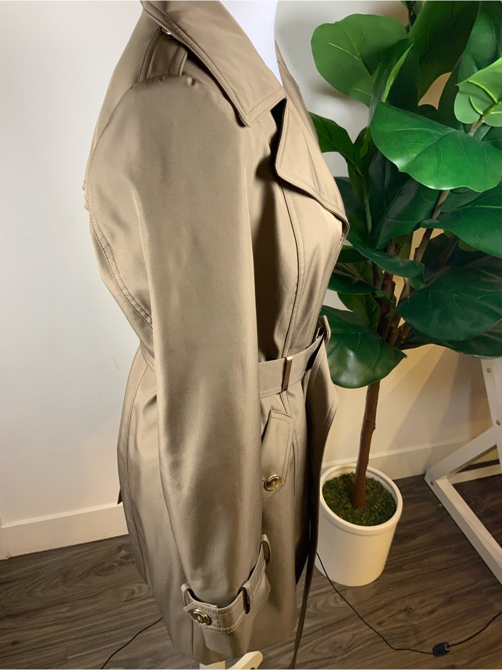 Calvin Klein Tan Trench Coat with Belt - Picture 9 of 16